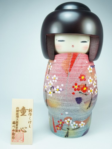 Grande Kokeshi Fleurs Doushin